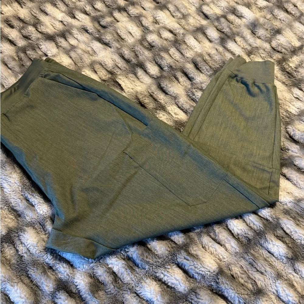 Mandala Green Jogger Scrub Pants Size XL - Picture 3 of 6